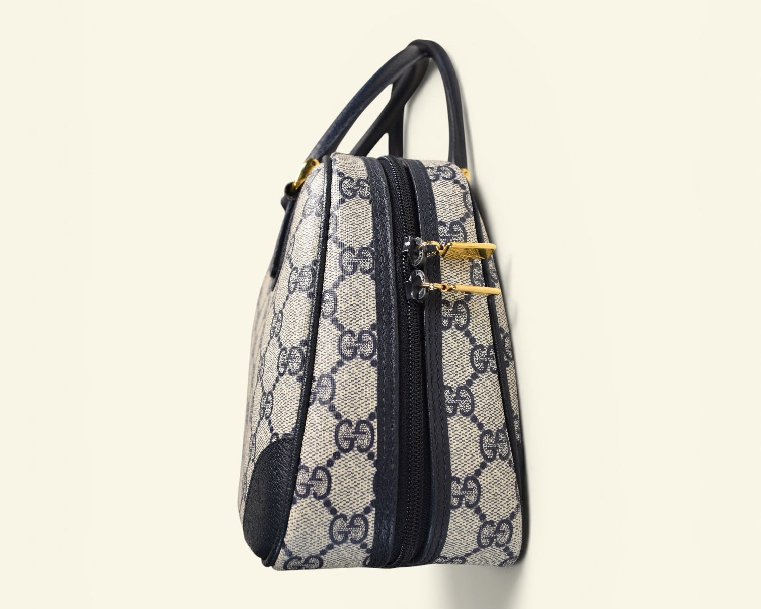 Vintage Gucci Navy Cutie
