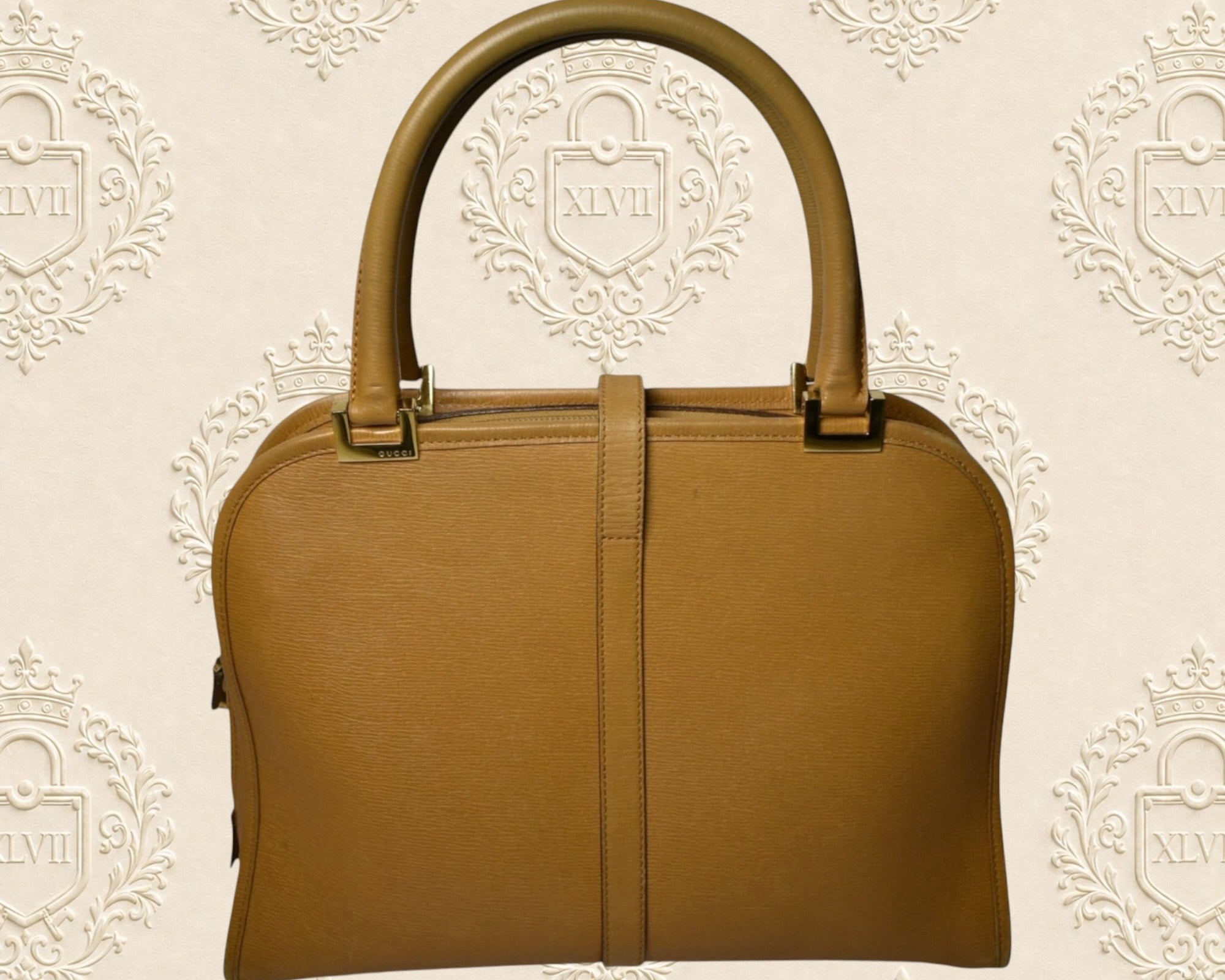 Gucci Piston Lock Jackie